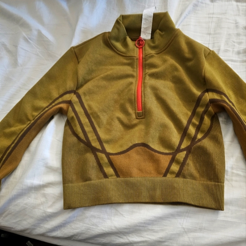 Fabletics crop long sleeve top